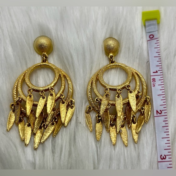 Large gold chandelier style earrings - Picture 3 of 3